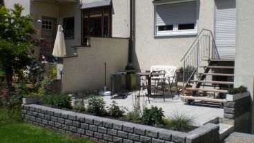 Die Terrasse ist ein Ort an dem Sie sich wohlfühlen können.